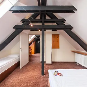 Szálloda Ahl Meerkatzen, Köln