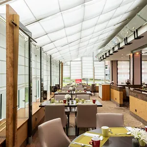 Leonardo Bonn Airport Hotel