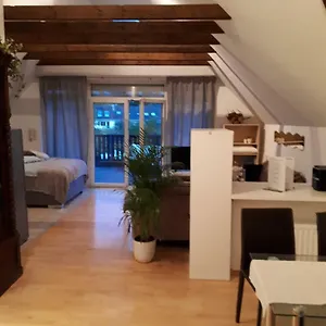 Limaropa Apartment